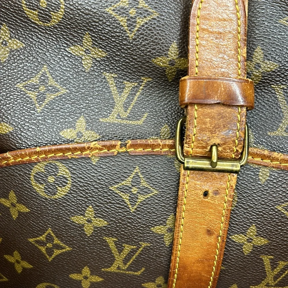 Louis Vuitton LOUIS VUITTON Monogram Saumur